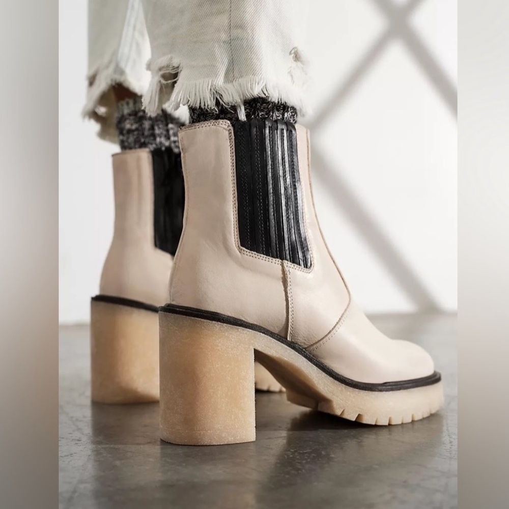 Free People James Chelsea Boots, size 8.5